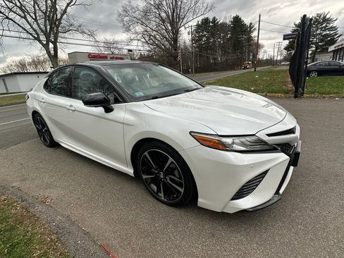 Used 2018 Toyota Camry XSE w/ Driver Assist Package image 3