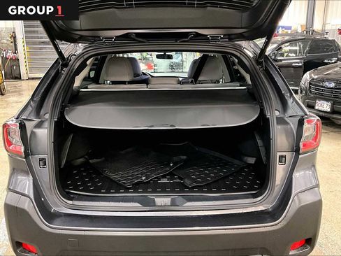 Used 2025 Subaru Outback Premium image 32