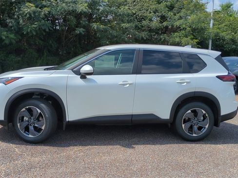 New 2026 Nissan Rogue SV image 2