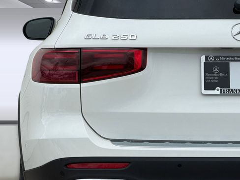 New 2026 Mercedes-Benz GLB 250 image 13