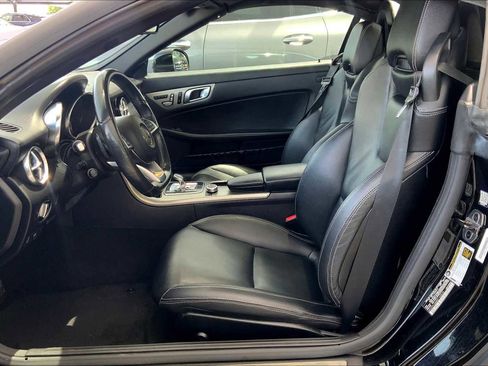 Used 2019 Mercedes-Benz SLC 300 image 7