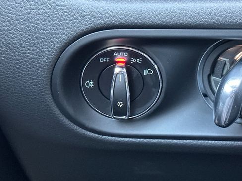 New 2026 Porsche Macan image 30