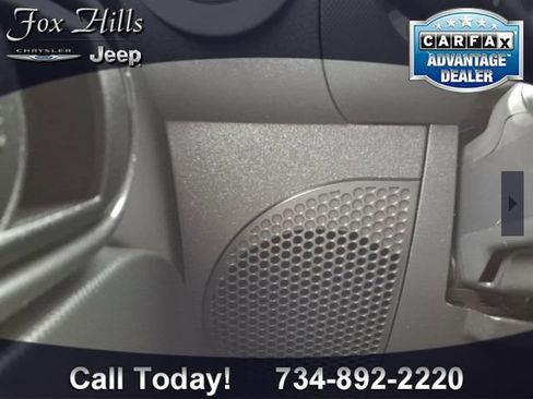Used 2008 Jeep Wrangler Sahara w/ Dual Top Group AWD/4WD image 13