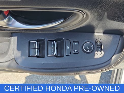 Certified 2025 Honda HR-V Sport image 25