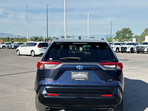 Used 2024 Toyota RAV4 XSE AWD/4WD image 4