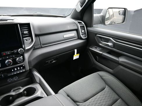 New 2026 RAM 1500 Big Horn AWD/4WD image 13