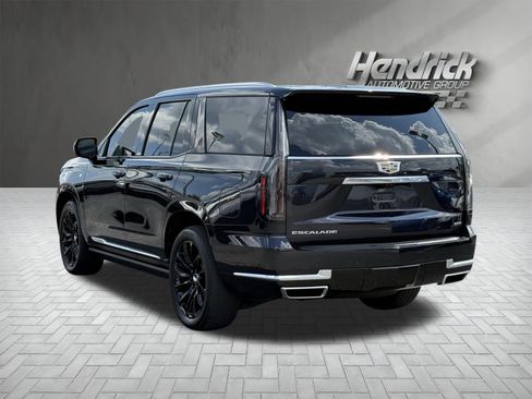 Used 2025 Cadillac Escalade Premium Luxury w/ Touring Package AWD/4WD image 9