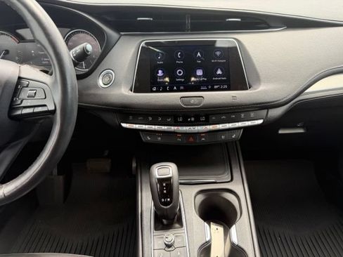 Used 2019 Cadillac XT4 Premium Luxury AWD/4WD image 10