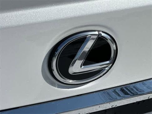 Used 2024 Lexus ES 350 w/ Premium Package image 18