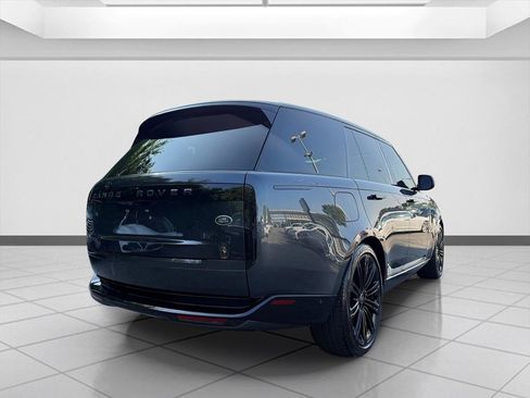 Used 2023 Land Rover Range Rover SE AWD/4WD image 5