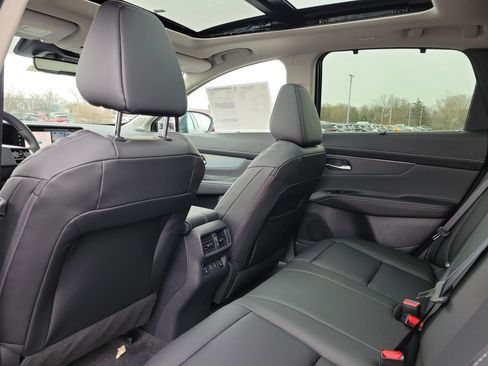New 2026 Nissan Murano Platinum w/ Cargo Package image 14