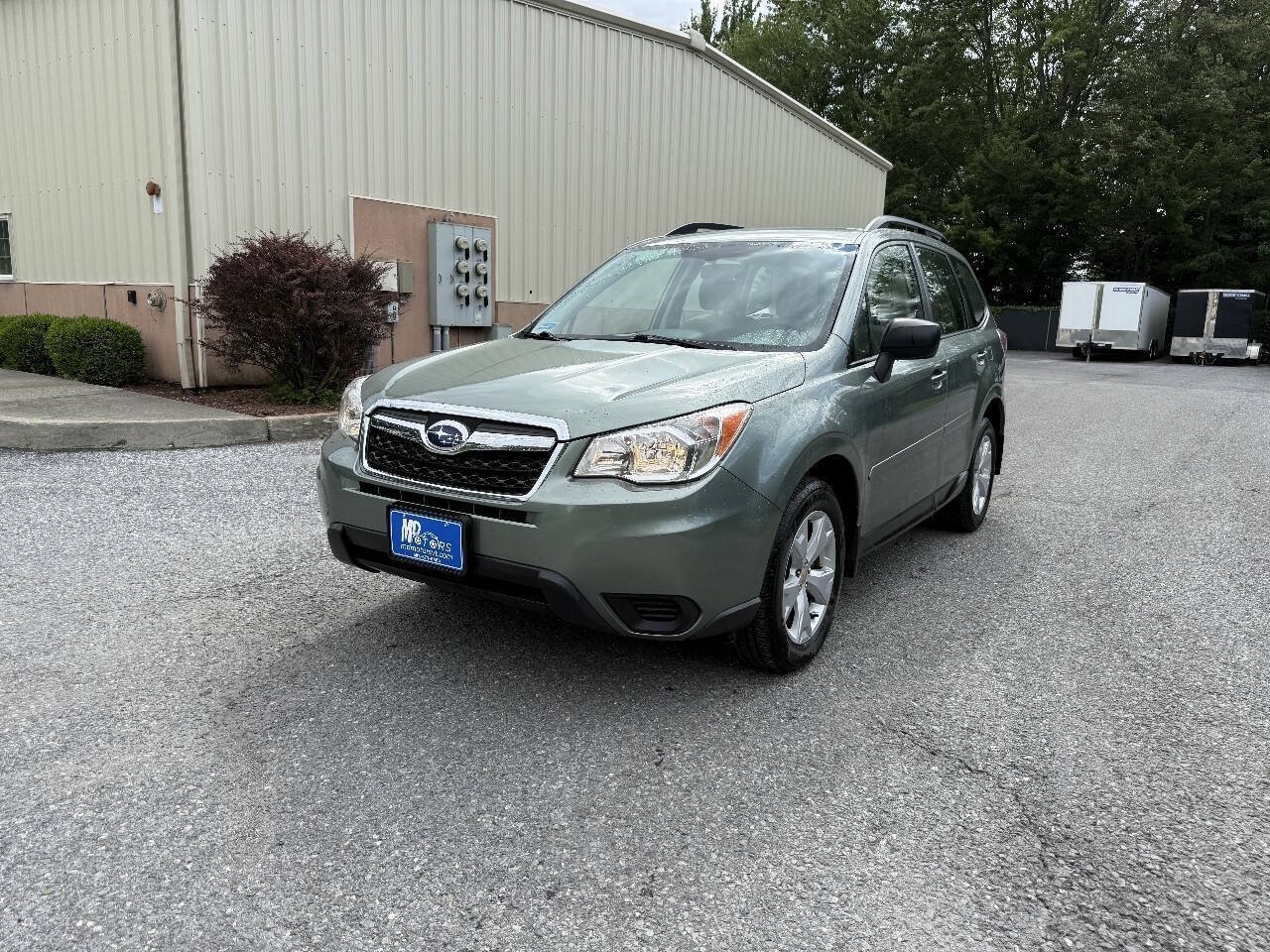 Used 2015 Subaru Forester 2.5i w/ Alloy Wheel Package AWD/4WD image 2