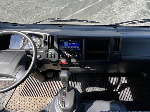 New 2024 Chevrolet Low Cab Forward image 16