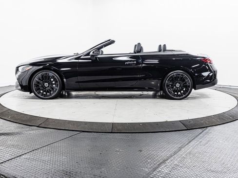 Used 2024 Mercedes-Benz CLE 450 4MATIC Cabriolet image 5