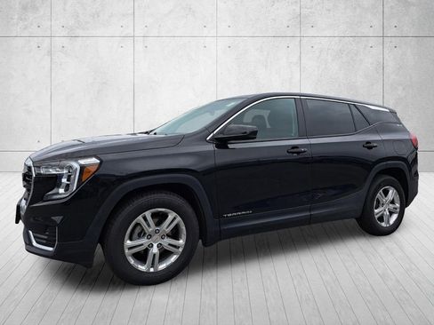Used 2024 GMC Terrain SLE FWD image 1