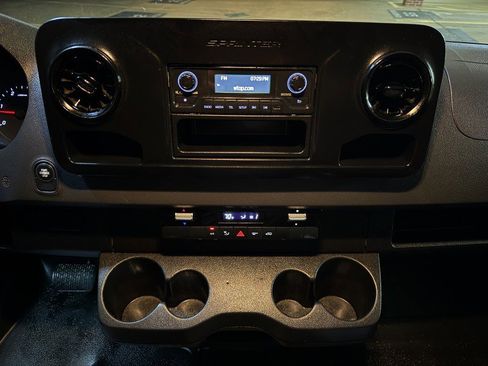 Used 2019 Mercedes-Benz Sprinter 144 Cargo image 15