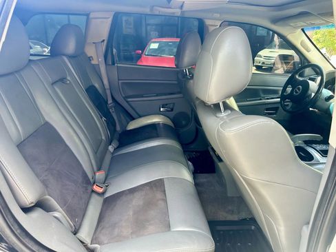 Used 2006 Jeep Grand Cherokee SRT8 w/ SRT Option Group I image 16