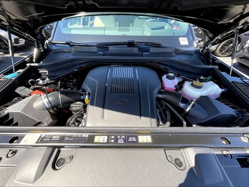 New 2026 Land Rover Range Rover SE AWD/4WD image 13