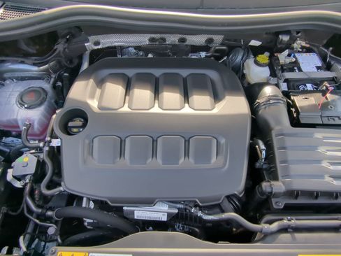 Used 2026 Volkswagen Tiguan SE R-Line FWD image 15