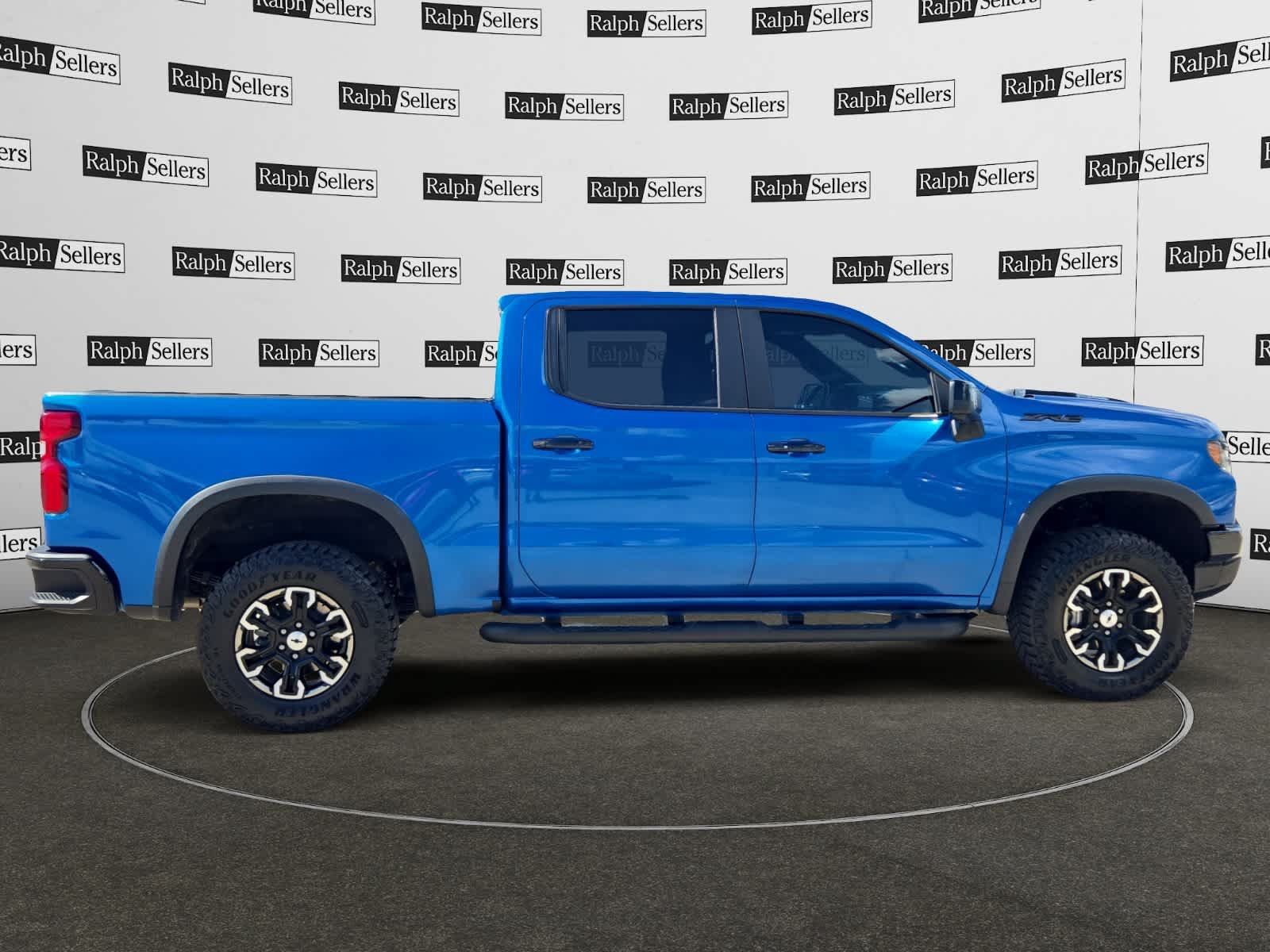 Used 2024 Chevrolet Silverado 1500 ZR2 w/ Technology Package AWD/4WD image 7