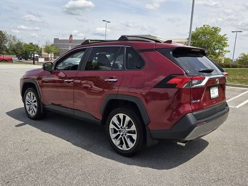 Used 2023 Toyota RAV4 Limited FWD image 3