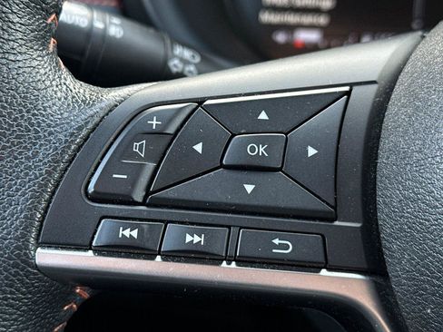 Used 2023 Nissan Kicks SR w/ SR Premium Package image 26