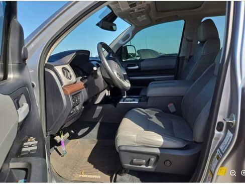 Used 2019 Toyota Tundra Limited w/ Limited Premium Package AWD/4WD image 6