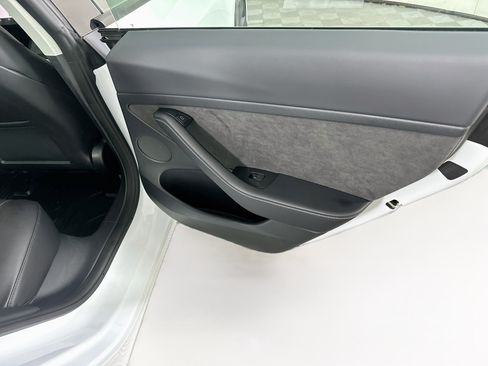 Used 2023 Tesla Model 3 Standard Range RWD image 29