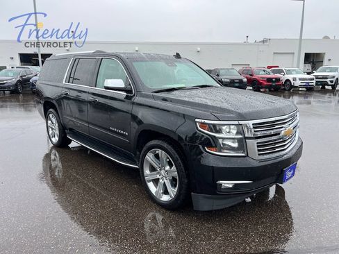 Used 2019 Chevrolet Suburban Premier AWD/4WD image 9