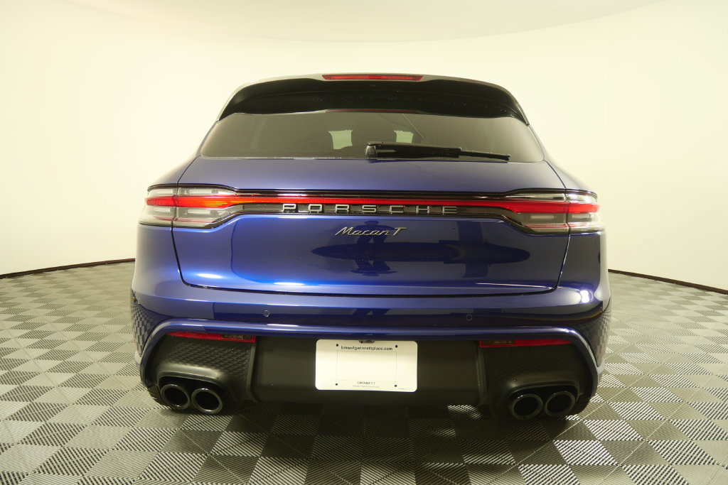 Used 2024 Porsche Macan AWD/4WD image 5
