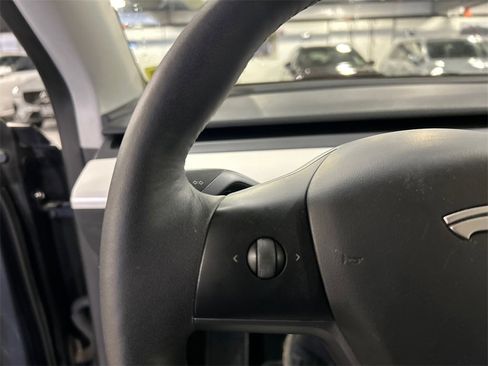 Used 2023 Tesla Model Y Long Range image 13