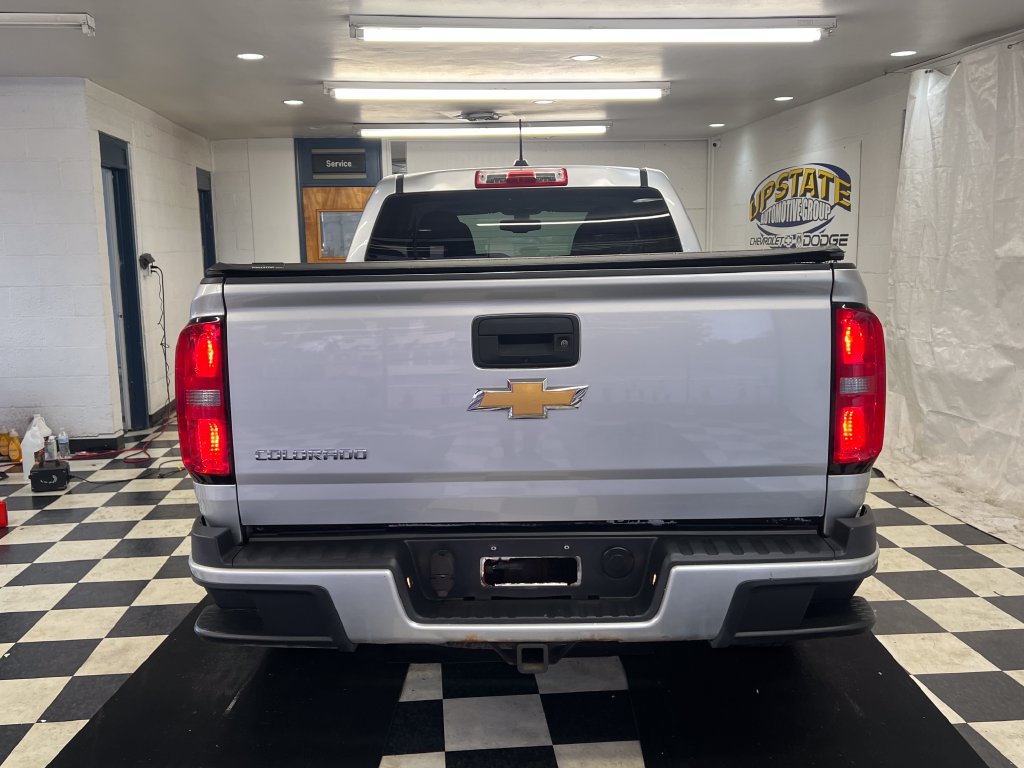 Used 2015 Chevrolet Colorado Z71 w/ LPO, Gearon Divider Package AWD/4WD image 12