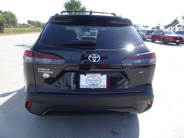 Used 2026 Toyota Corolla Cross LE w/ Moonroof Package FWD image 5