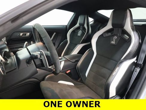 Used 2022 Ford Mustang Shelby GT500 w/ Carbon Fiber Track Pack image 12