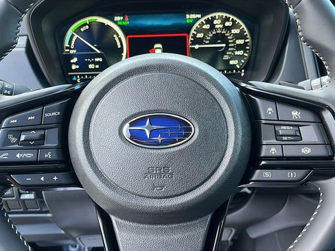 Used 2025 Subaru Forester Premium image 9