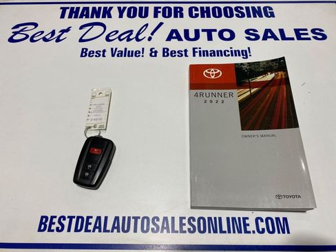 Used 2022 Toyota 4Runner TRD Off-Road Premium w/ Moonroof Package AWD/4WD image 27