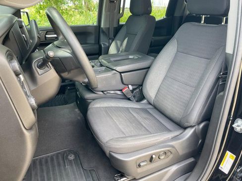 Used 2022 Chevrolet Silverado 1500 Custom image 21