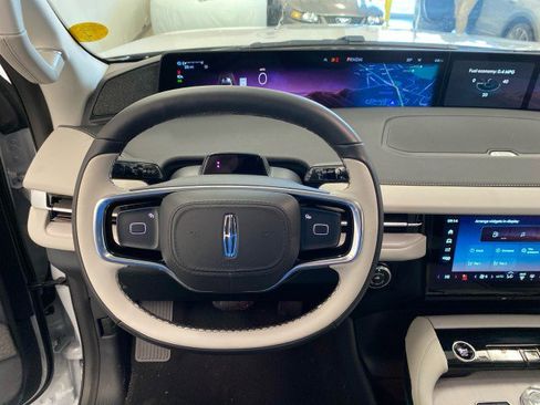 New 2026 Lincoln Navigator L Reserve image 21