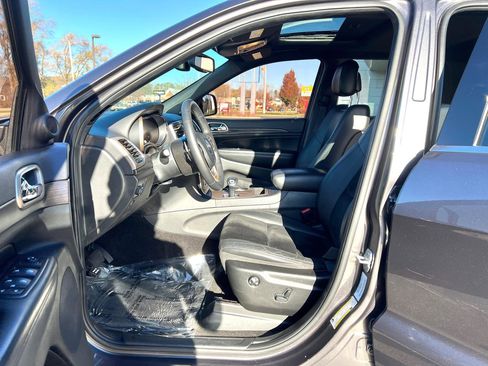 Used 2015 Jeep Grand Cherokee Altitude image 14