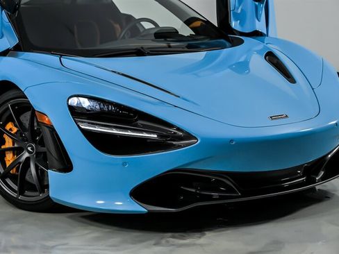 Used 2020 McLaren 720S Spider RWD image 3