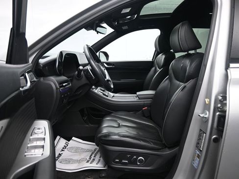 Used 2024 Hyundai Palisade Calligraphy image 25