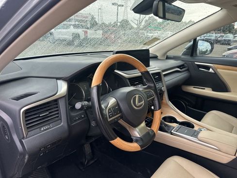Used 2022 Lexus RX 350L FWD w/ Premium Package image 9