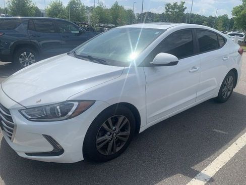Used 2017 Hyundai Elantra Value Edition w/ Cargo Package FWD image 1