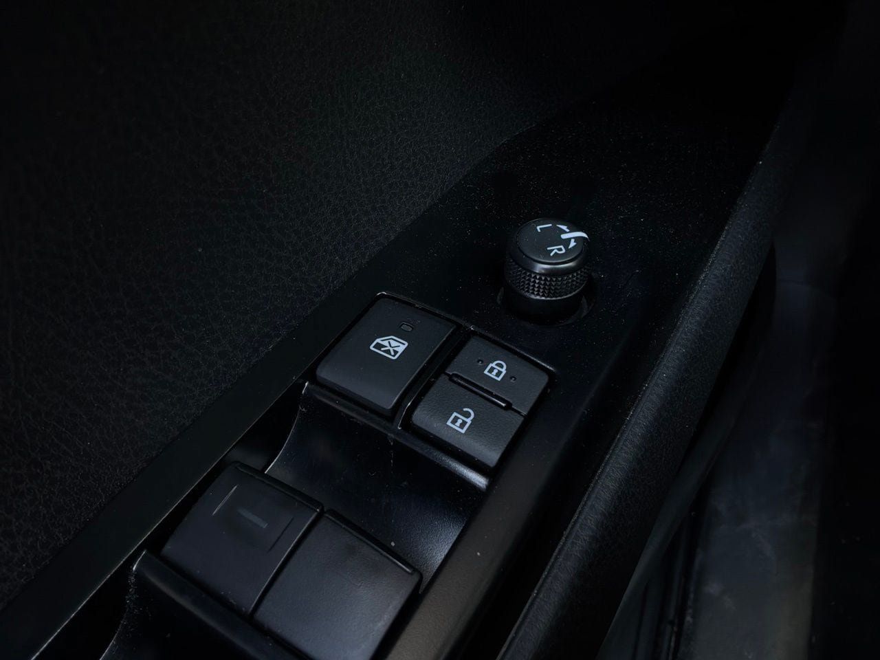 Used 2026 Toyota Camry LE FWD image 23