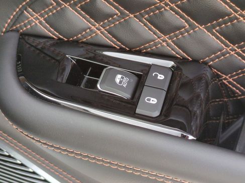 Used 2023 Jeep Grand Cherokee L Summit image 44