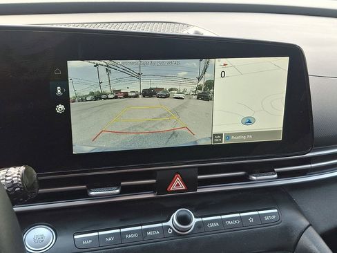 Used 2025 Hyundai Elantra SEL FWD image 20