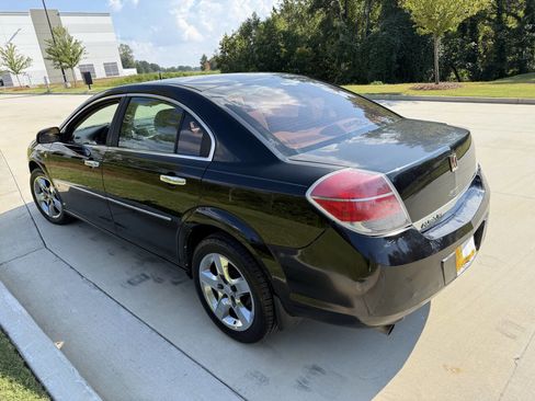Used 2007 Saturn Aura XE image 2