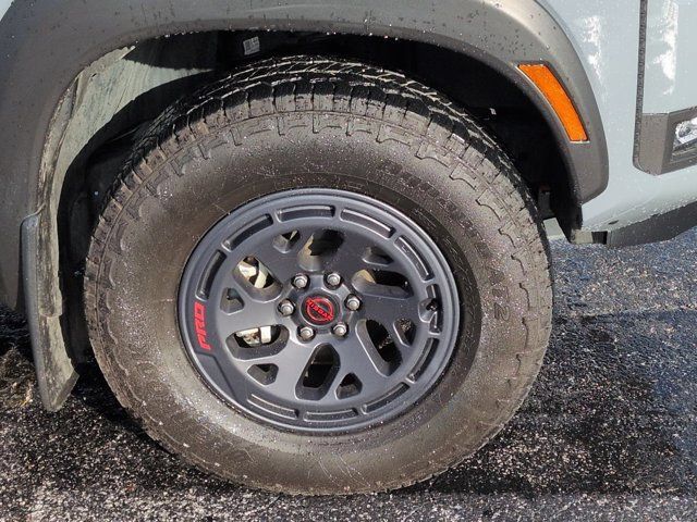 Used 2025 Nissan Frontier PRO-4X w/ Interior Protection Package AWD/4WD image 10