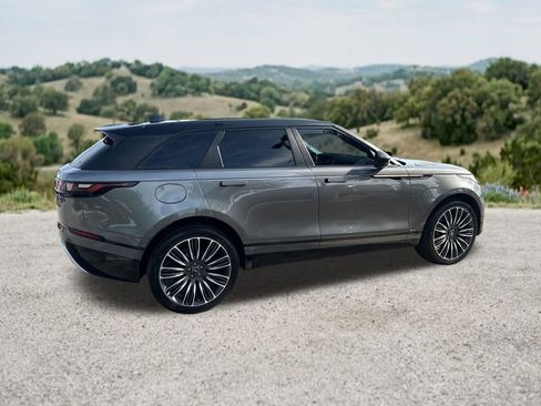 Used 2018 Land Rover Range Rover Velar R-Dynamic SE AWD/4WD image 10