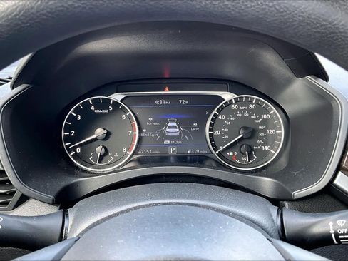 Used 2024 Nissan Altima 2.5 SV image 23